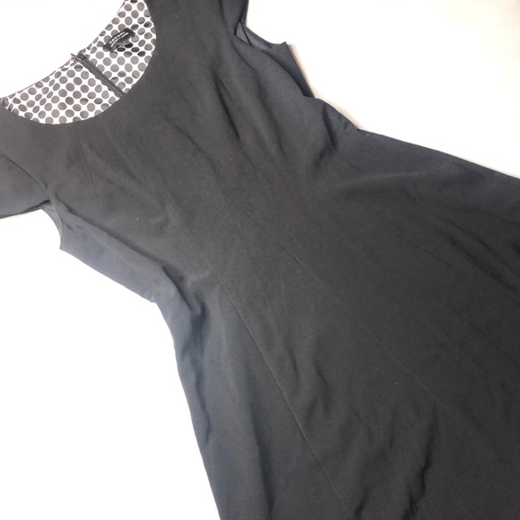 Tahari Dresses & Skirts - 💟 3 for $18 Tahari Fit and Flare Black Dress